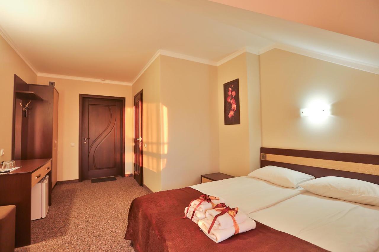 Hotel Роляда Tysmenytsia Exterior foto